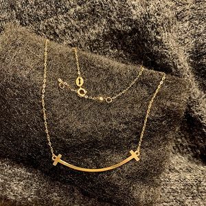 Smile Bar Necklace 18k Pure Gold